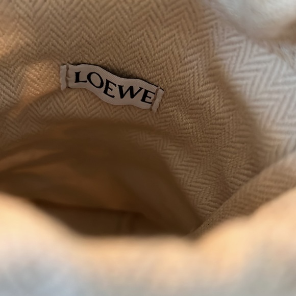 Loewe x Paula’s Ibiza Cutout Anagram Pocket Crossbody Bag- New with tags - Picture 9 of 16